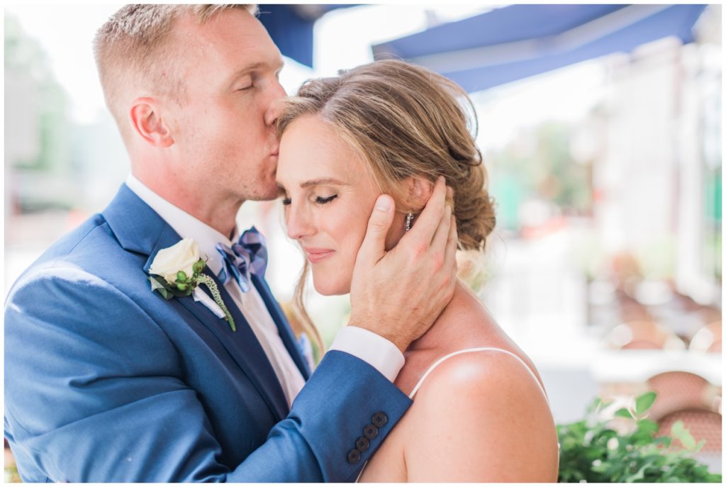 Elopement in Houston - Groom kisses bride on the forehead