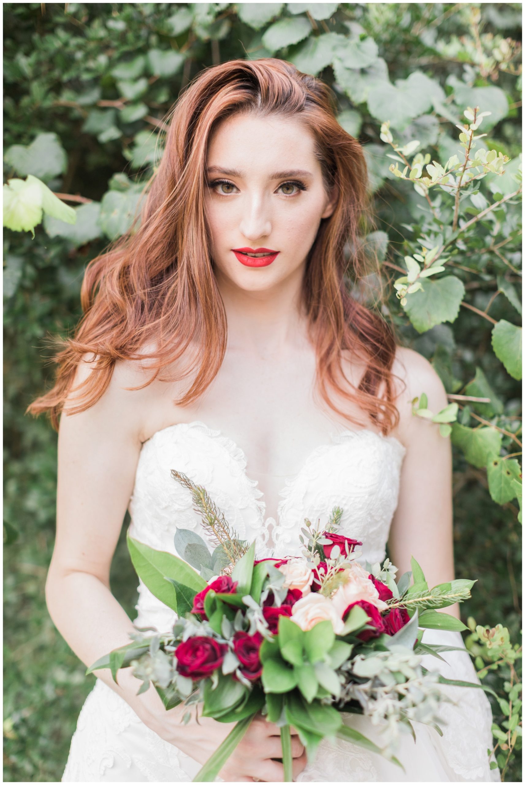 Bride with Hollywood inspired makeup and red lips