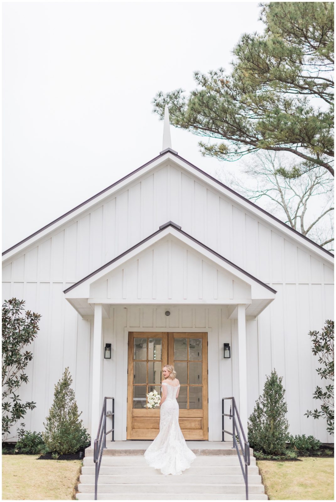 Elegant And Minimal Bridal Session At Addison Woods - The Bledsoes ...