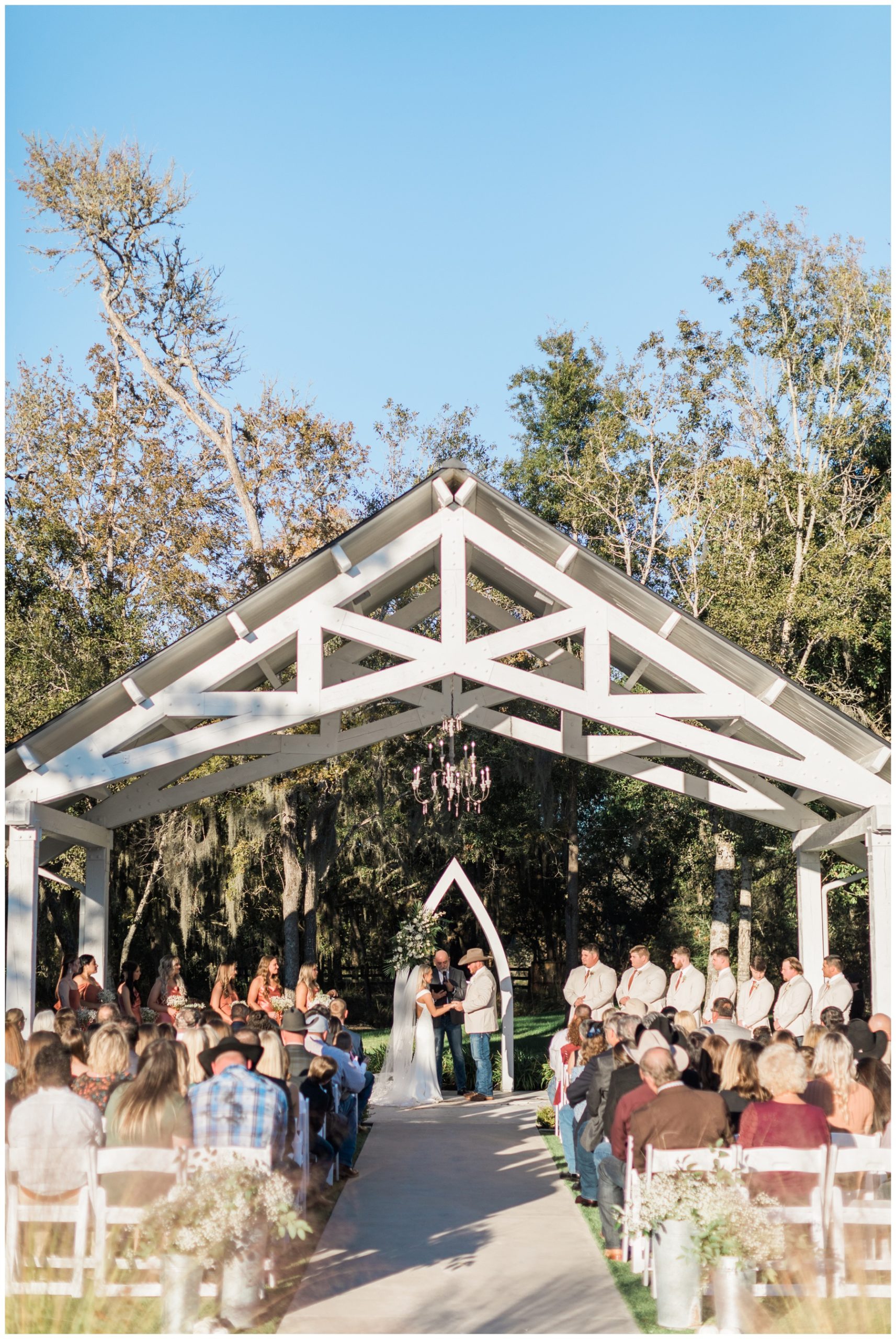 Outdoor wedding ceremony at The Springs in Wallisville
